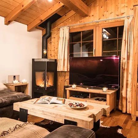 Veronique Chalet *