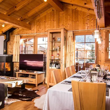 Veronique Chalet *
